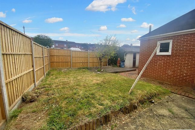 Property for sale in Beacon Avenue, Exeter