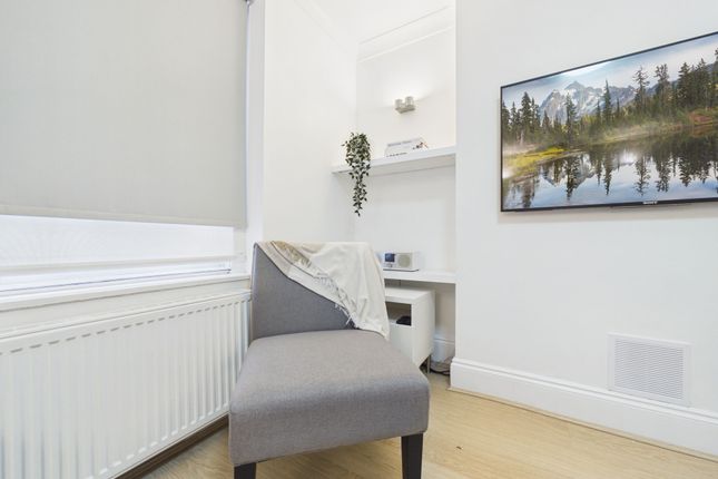 Copenhagen Place, Limehouse photo 2