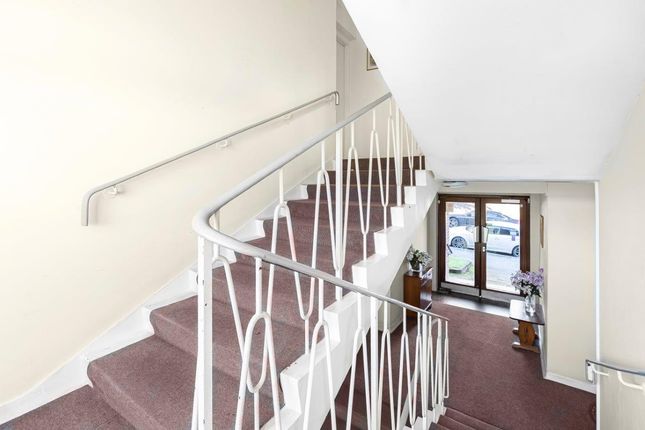 Flat for sale in Rothamsted Court, Harpenden