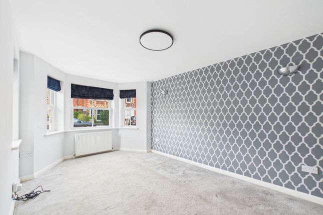 8, Bedford Road, Horsham photo 3