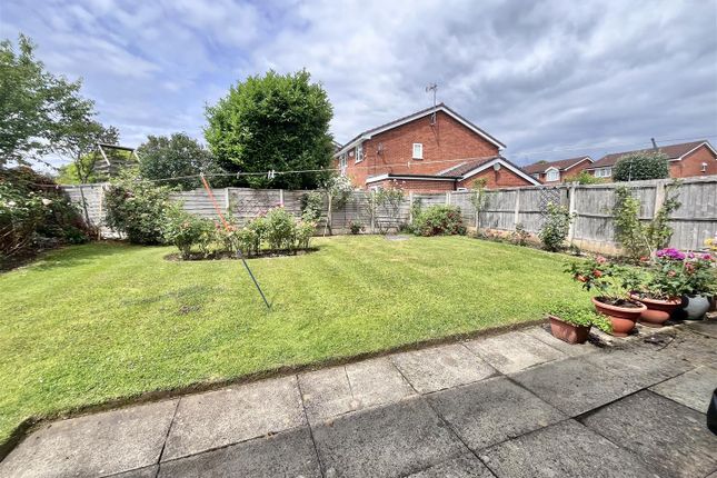 22, Turnberry Drive, Wilmslow photo 2
