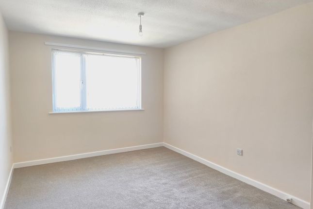 Flat 3 Brue House, 84, Berrow Road, Burnham-on-Sea photo 4