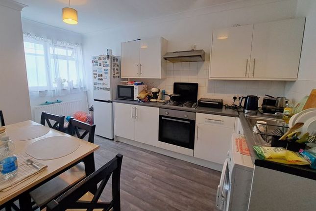 Flat 1, 147-153, Westborough Road, Westcliff-On-Sea photo 3