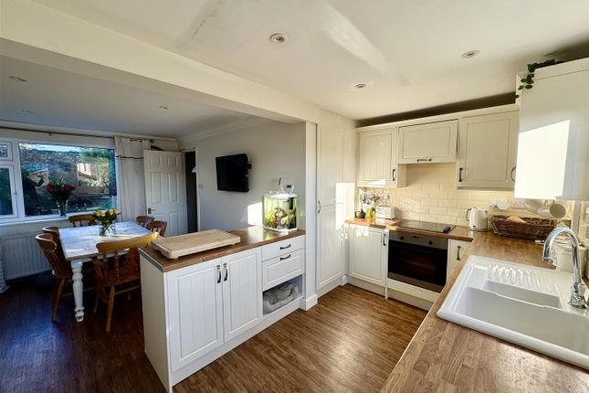 35, Middle Way, Chepstow photo 3