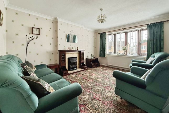 3, Lindrick Drive, Doncaster photo 4