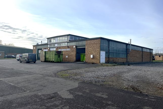 Industrial to let in Building S10, Westcott Venture Park, Aylesbury