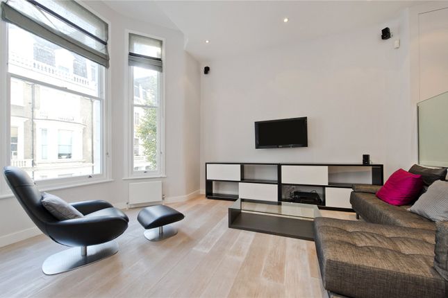 Thumbnail Flat to rent in Linden Gardens, Notting Hill, London