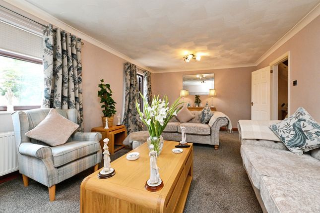 42, Springfield Road, Wisbech photo 2