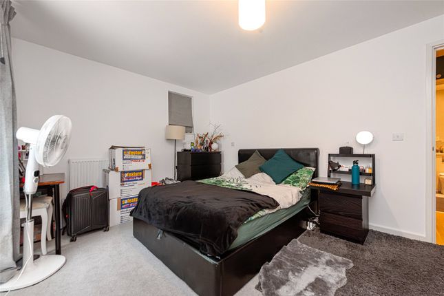 Flat 2 Ruskin Court, 3, Charles Street, London photo 3