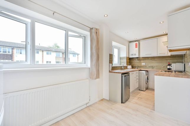 Terraced house for sale in Guildford Park Avenue, Guildford
