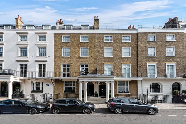 Thumbnail Flat for sale in Eaton Square, London