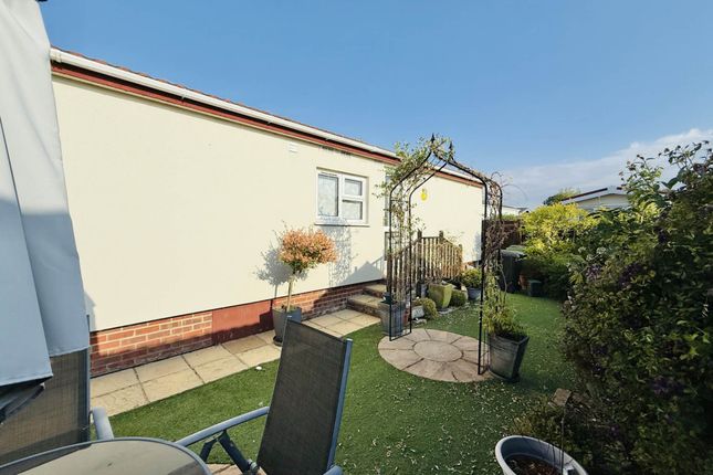 6, Kennett Place, Didcot photo 4