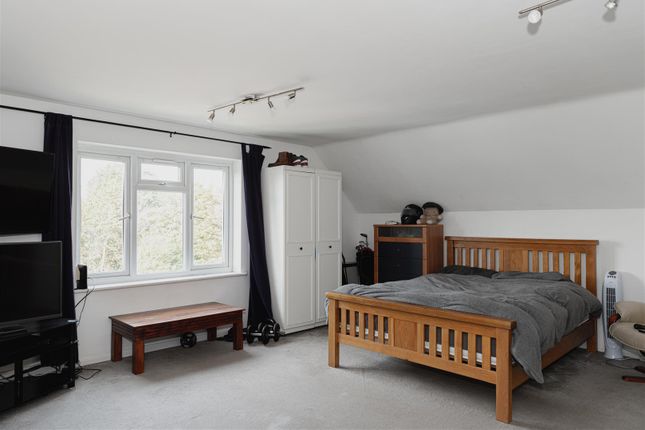 Studio for sale in Horley Road, Redhill