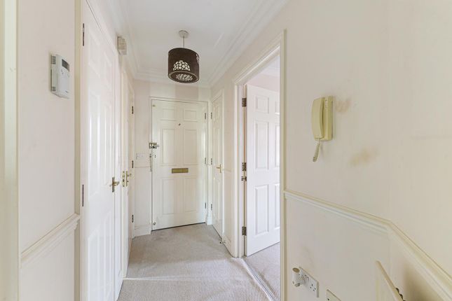 24, Fortune Way, Kings Hill photo 2