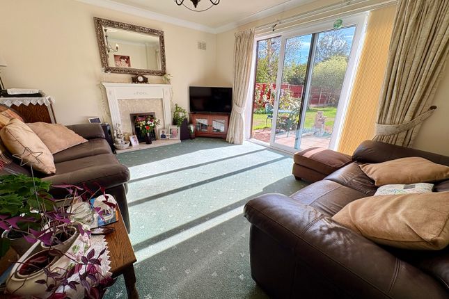 1, Cadle Close, Leicester photo 2