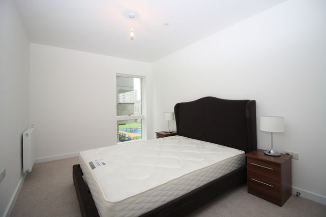 Bawley Court, 1 Magellan Boulevard, London photo 4