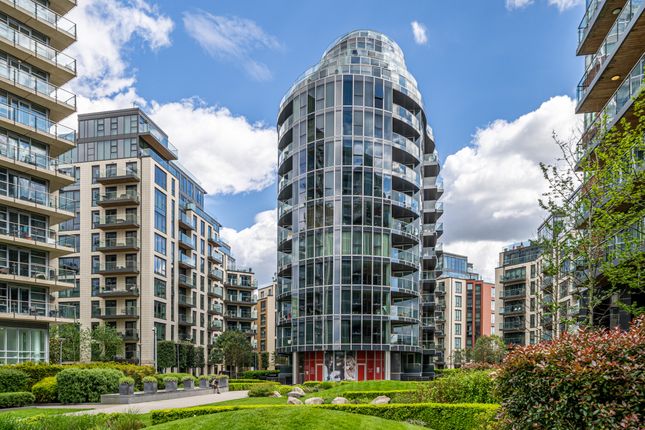 Flat for sale in Pinnacle House, Battersea Reach, Wandsworth