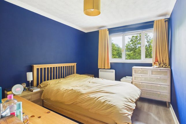 6 Winchester Court,, London Road, High Wycombe photo 4