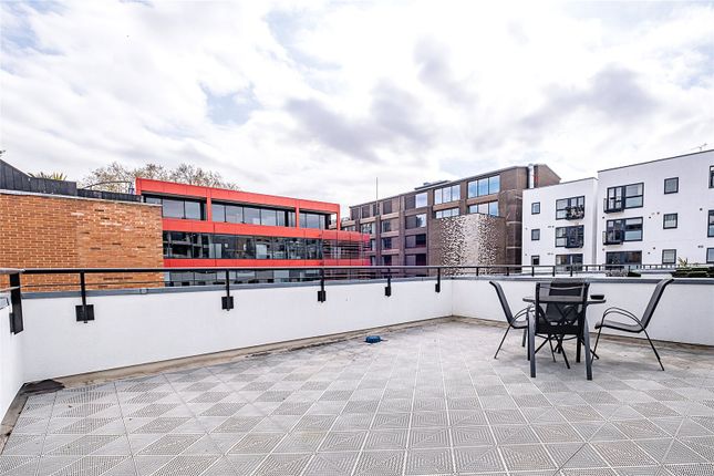 Mews house for sale in Dickens Mews, London