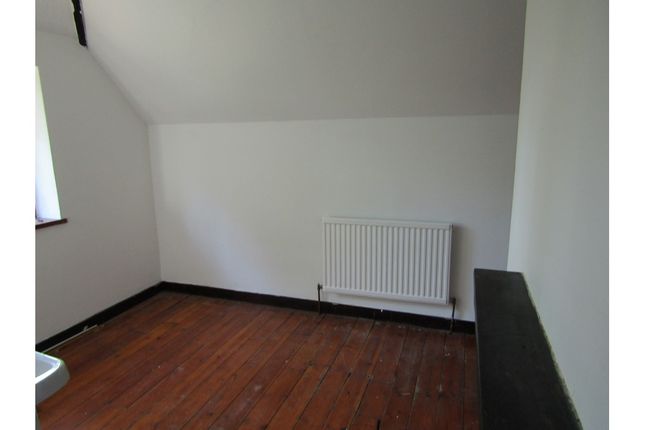 Woking Road, Guildford photo 5