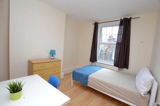 Thumbnail End terrace house to rent in New Road, Whitechapel, London