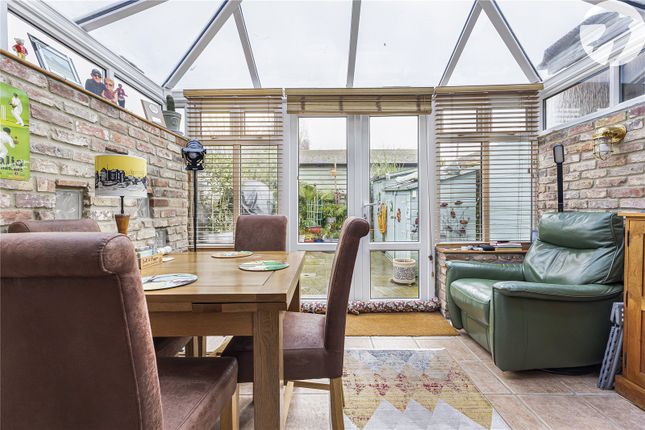 76, Stockett Lane, Maidstone photo 4