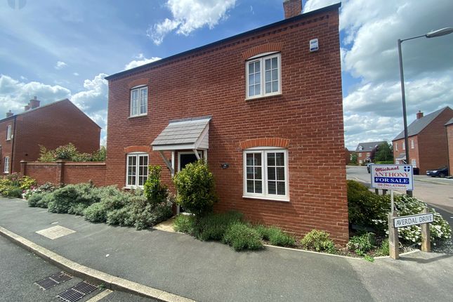 Thumbnail Detached house for sale in Siddington Drive, Aylesbury
