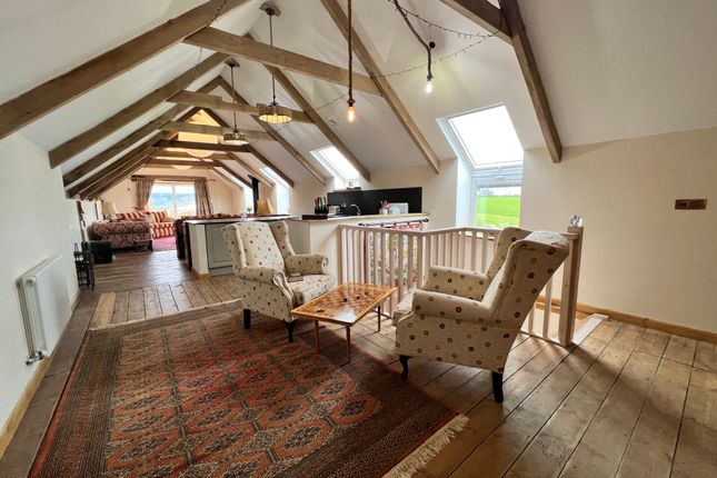 Barn conversion to rent in Combeshead Cross, Chudleigh, Newton Abbot