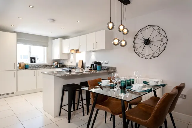 Taylor Wimpey - Eaves Green