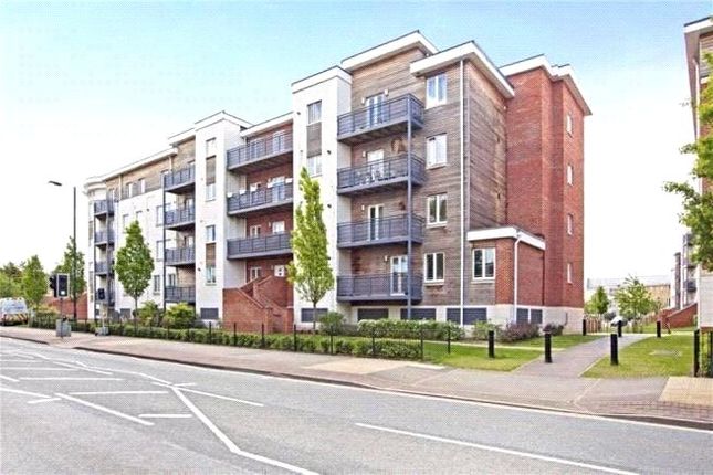 Thumbnail Flat to rent in Kingsquarter, Maidenhead, Berkshire