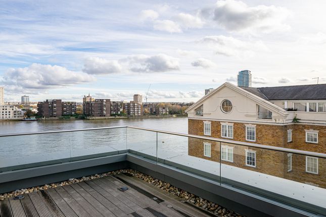 Flat A42 Claydon House, Chelsea Waterfront, Waterfront Drive, London photo 4