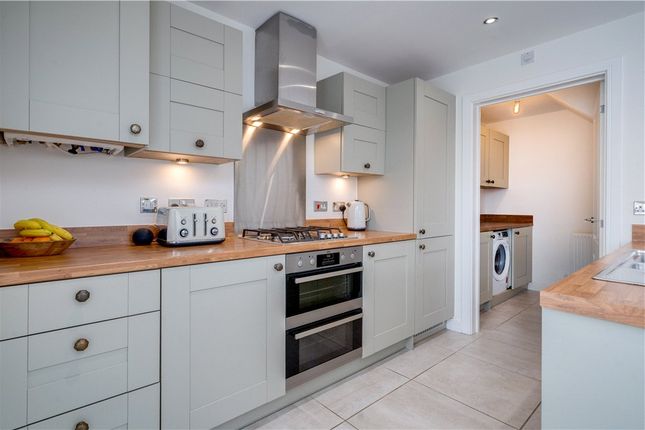 36, Pentagon Way, West Yorkshire photo 4