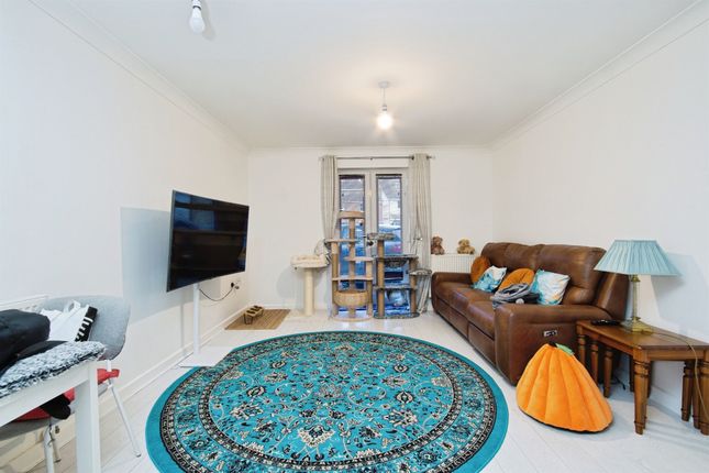 95, Albion Way, Edenbridge photo 2