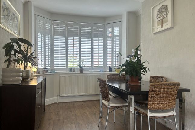 18, Penrith Avenue, Oldham photo 4