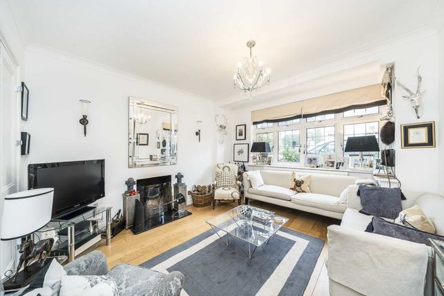 Property for sale in Liphook Crescent, London