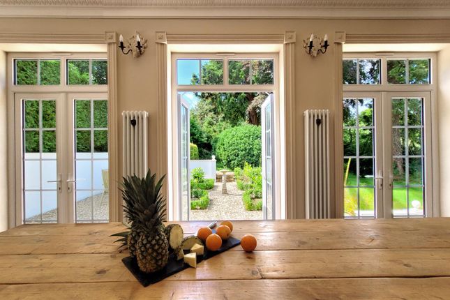 Elegantly Entertain Friends And Family