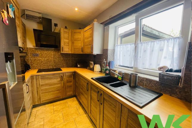 7, Keir Road, Wednesbury photo 2