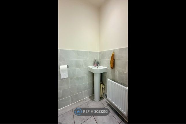 Atherton Court, Mottram, Hyde photo 4