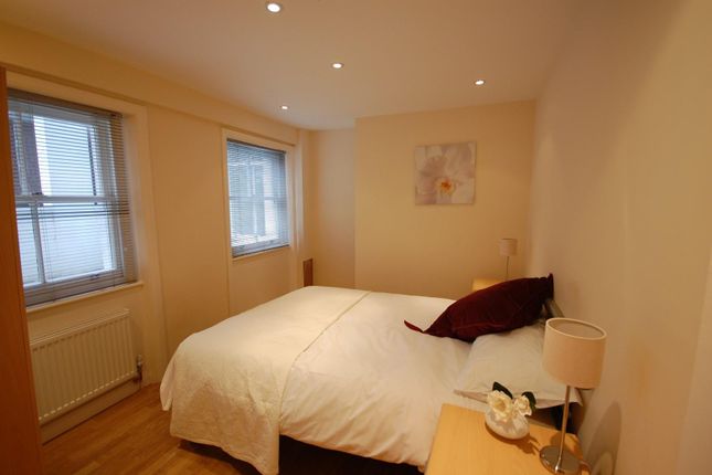 Thumbnail Flat to rent in Palace Court, Notting Hill / Bayswater