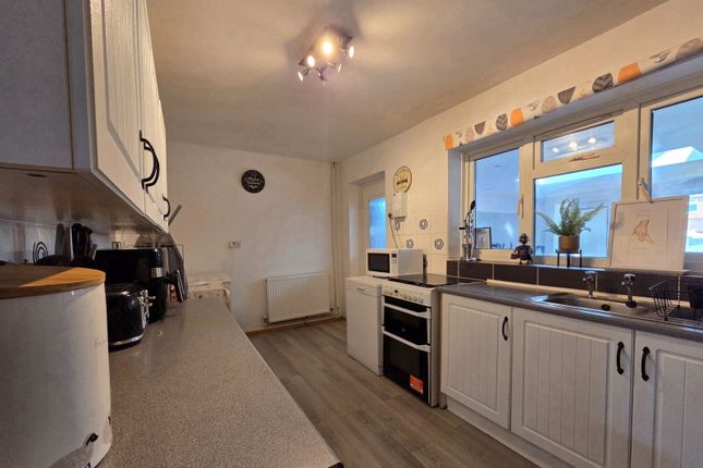 74, Perkins Avenue, Margate photo 3