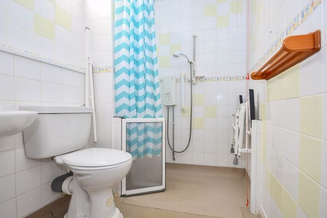 Flat for sale in Homewaye House, Bournemouth