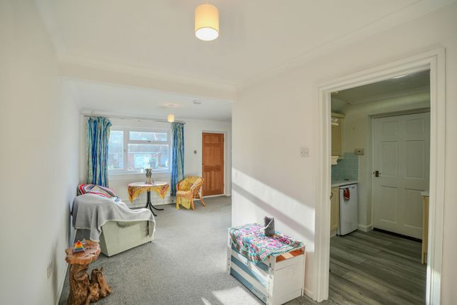 108 Broadgate Close, Cromer photo 4