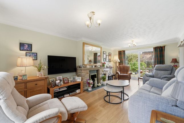 10, Newton Drive, Nottingham photo 3