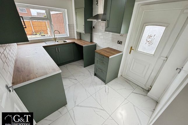7 Catesby Drive, Kingswinford photo 4
