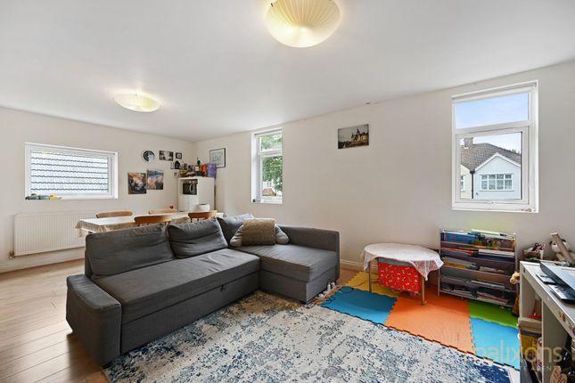 Flat 8, Burkitt House, Thornton Heath photo 2