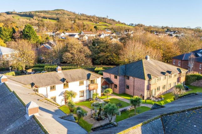 11, Priory Gardens, Abergavenny photo 3