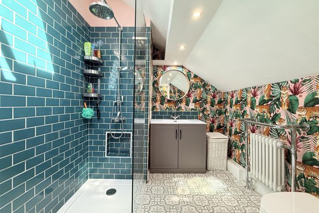 67, Currier Lane, Ashton-Under-Lyne photo 3