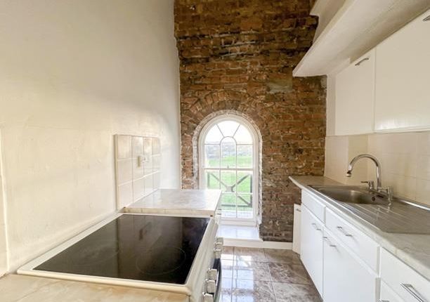 2, Cubitt House, Ashford photo 2