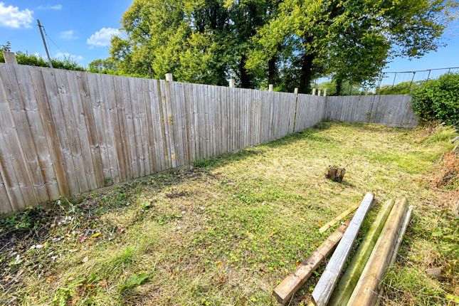 4, Bryngwyn Road, Carmarthenshire photo 3
