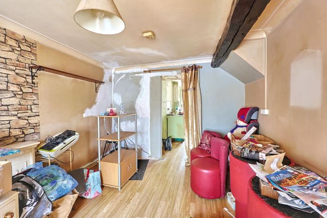 5 St. Catherine Street, Carmarthen photo 4